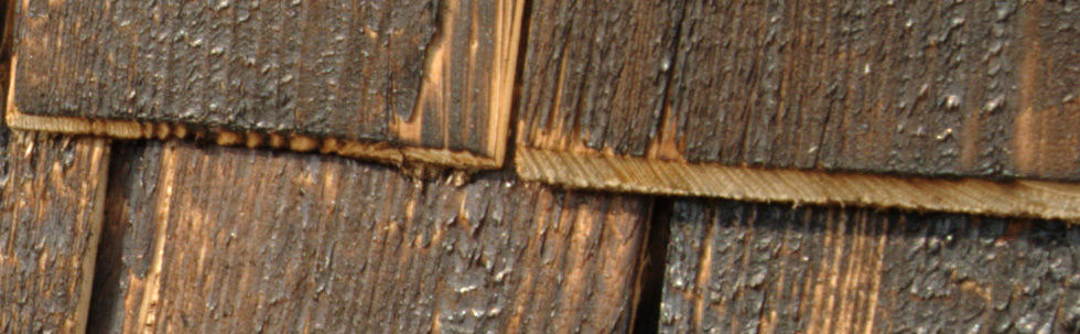 Swierk hart-rotator1.jpg - Tempered wood it's a ancient Japan technique to toughen surface against decay. The higher temperature of a process the higher ratio of  carbonization at the same time more even surface of a shingle.